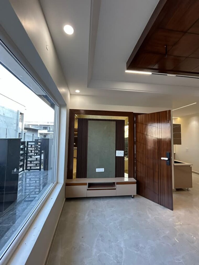 undefined, sector 124 3 Bedroom 115 Sq.Yd. Independent House In Sector 124 Mohali 9094264