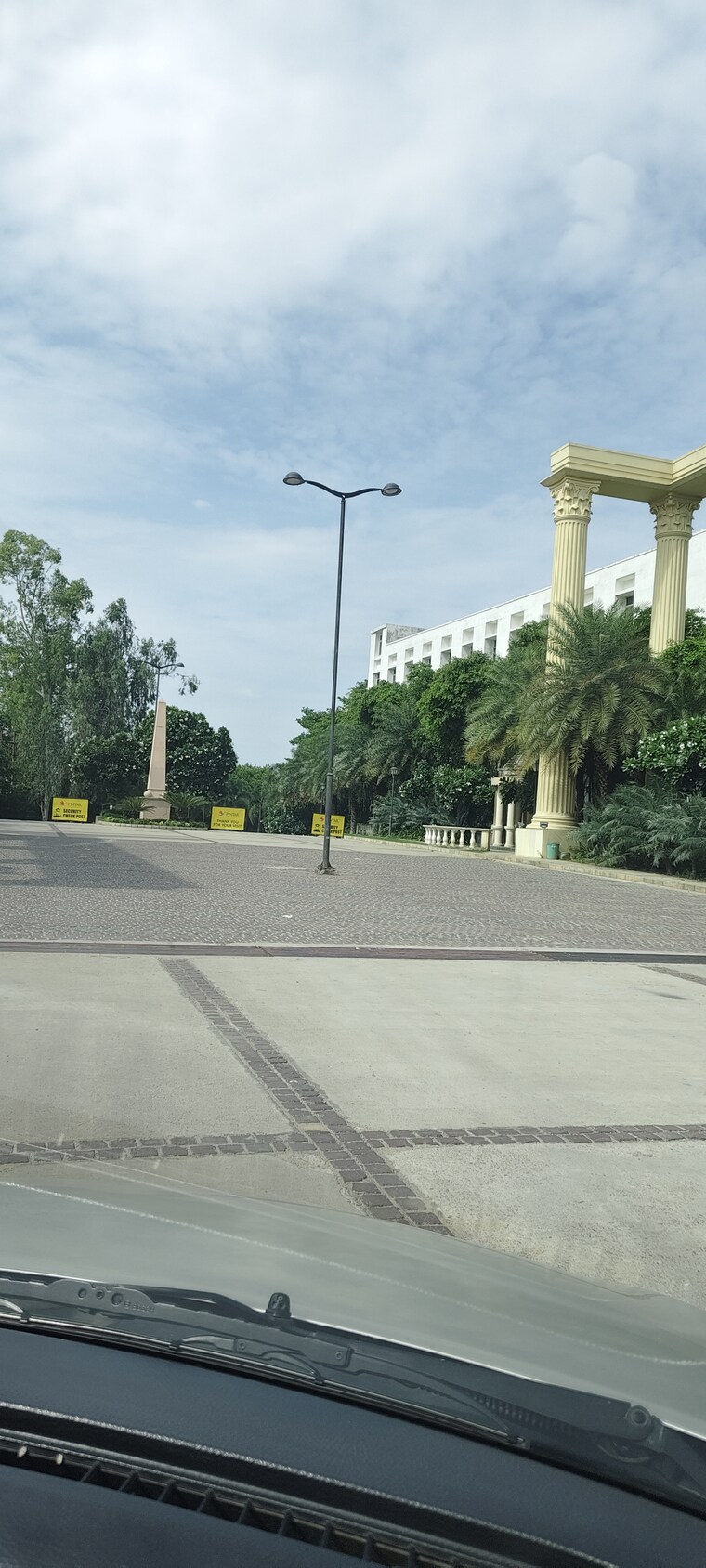 Garden, pintail-park-city  194 Sq.Yd. Plot In Mastemau Lucknow 9094284