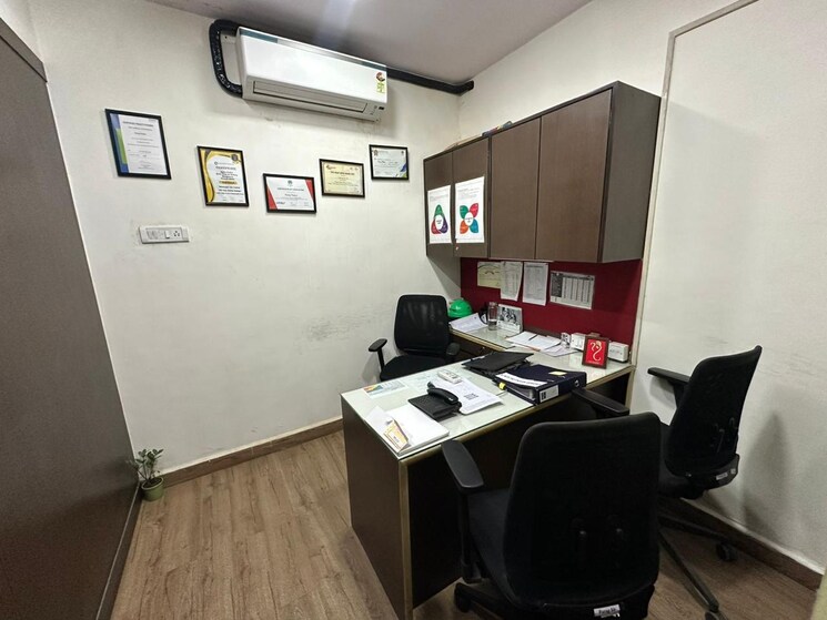 Team Area, turbhe-plaza Commercial Office Space 4500 Sq.Ft. In Turbhe Navi Mumbai 9094281