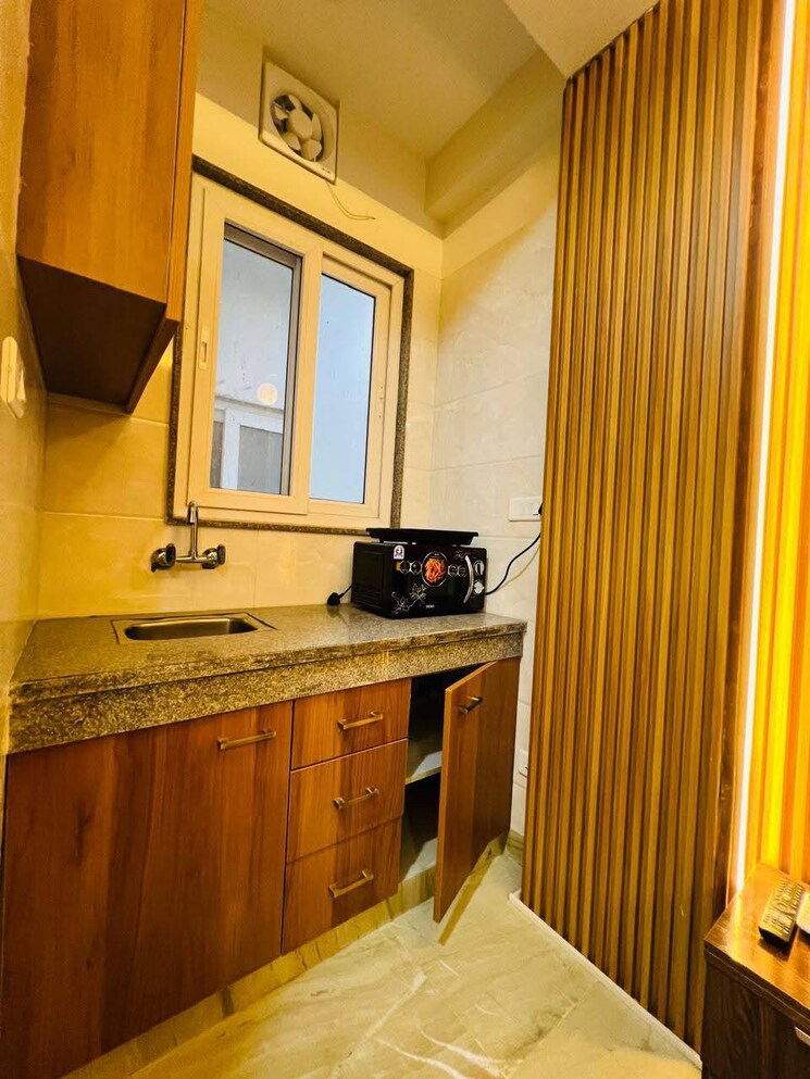 Kitchen, saket Studio 350 Sq.Ft. Builder Floor In Saket Delhi 9094295