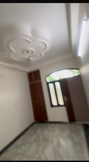 Room in 3 BHK Builder Floor at Vasundhara Sector 1 – for Sale