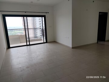 Room in 3 BHK Apartment at Sobha City Gurgaon, Sector 108 – for Rent