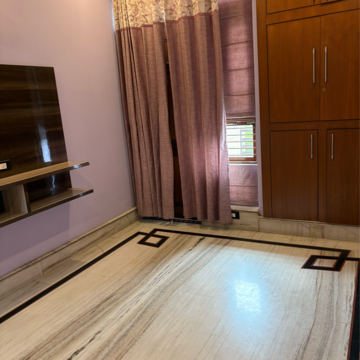 Bedroom in 3 BHK Builder Floor at Sector 85 – for Rent