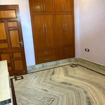 Bedroom in 3 BHK Builder Floor at Sector 85 – for Rent