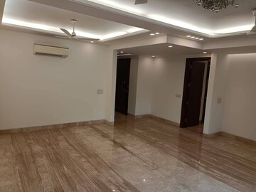 Room in 3 BHK Builder Floor at Saket – for Rent