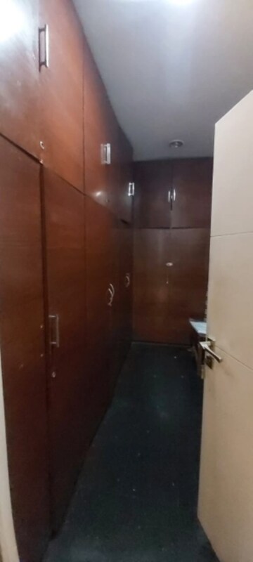 Furnished Amenities in 1 BHK Builder Floor at Vasundhara Sector 4 – for Rent