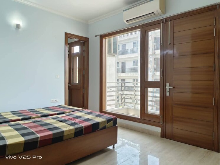 Bedroom, freedom fighters enclave 1 RK 350 Sq.Ft. Builder Floor In Freedom Fighters Enclave Delhi 9094322