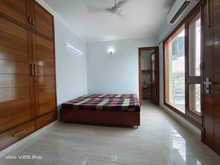 Bedroom, freedom fighters enclave 1 RK 350 Sq.Ft. Builder Floor In Freedom Fighters Enclave Delhi 9094322