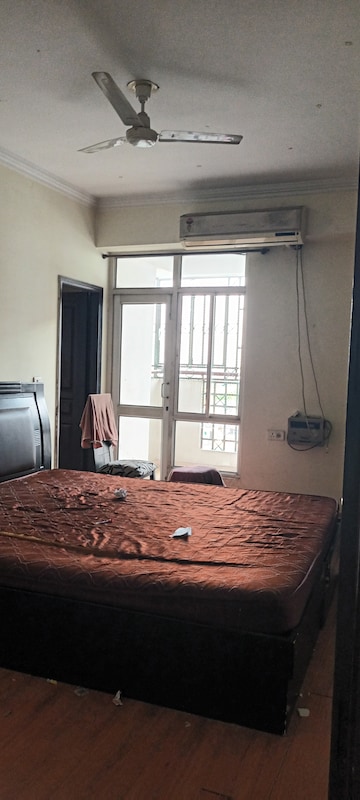 Bedroom in 4 BHK Apartment at Ramprastha Coral Heights, Ramprastha Greens – for Sale