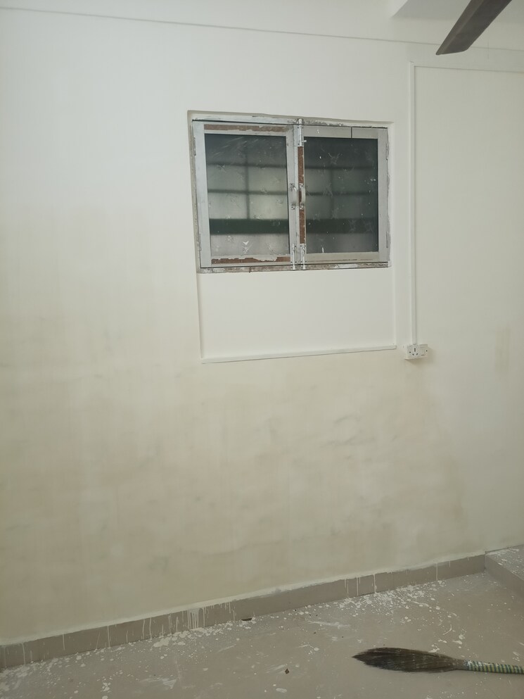 Room, adarsh-nagar-society 1 Bedroom 450 Sq.Ft. Apartment In Worli Mumbai 9094350