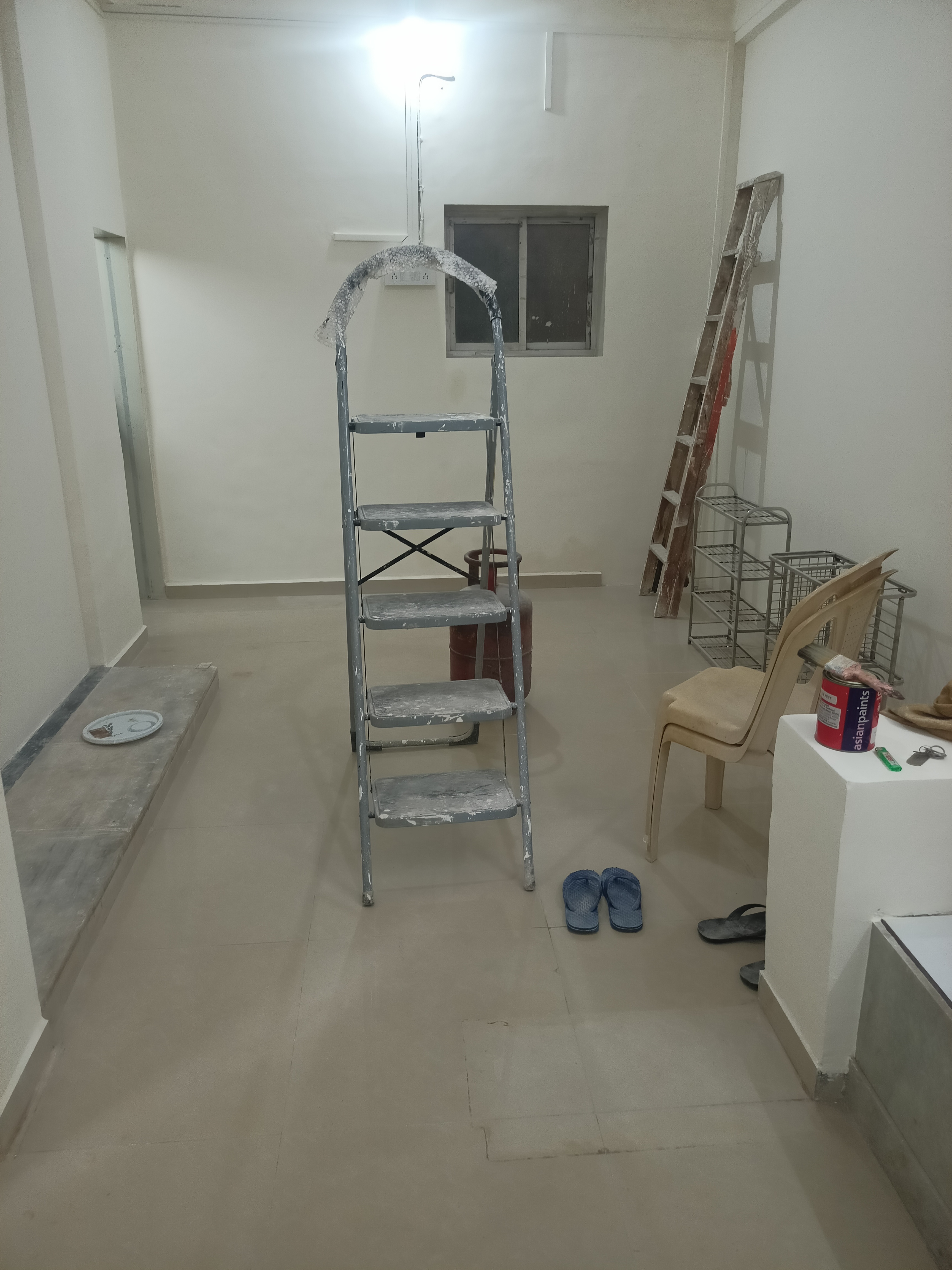 1 BHK 450 Sq.Ft. Apartment in Adarsh Nagar Society