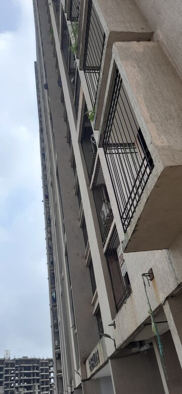 Staircase in 1 BHK Apartment at Dosti Planet North, Shilphata – for Sale