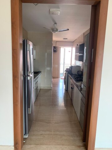 Building Lobby in 4 BHK Apartment at Vasukamal Apartments, Bandra West – for Rent