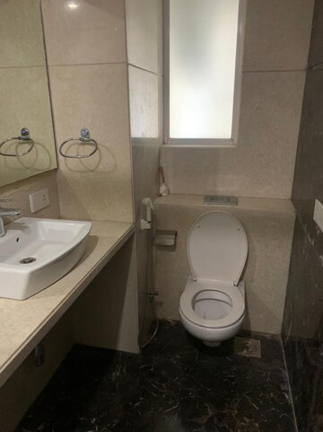 Bathroom in 4 BHK Apartment at Vasukamal Apartments, Bandra West – for Rent