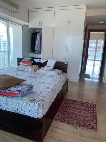 Bedroom in 4 BHK Apartment at Vasukamal Apartments, Bandra West – for Rent