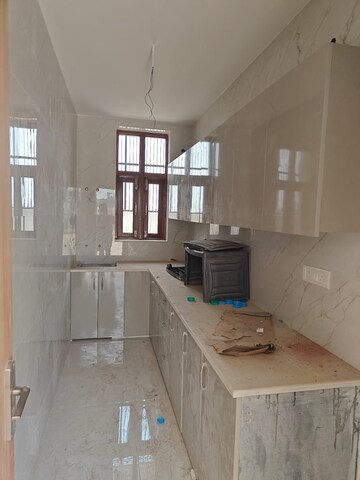 Kitchen in 2 BHK Independent House at RWA Apartments Sector 27, Sector 27 – for Rent