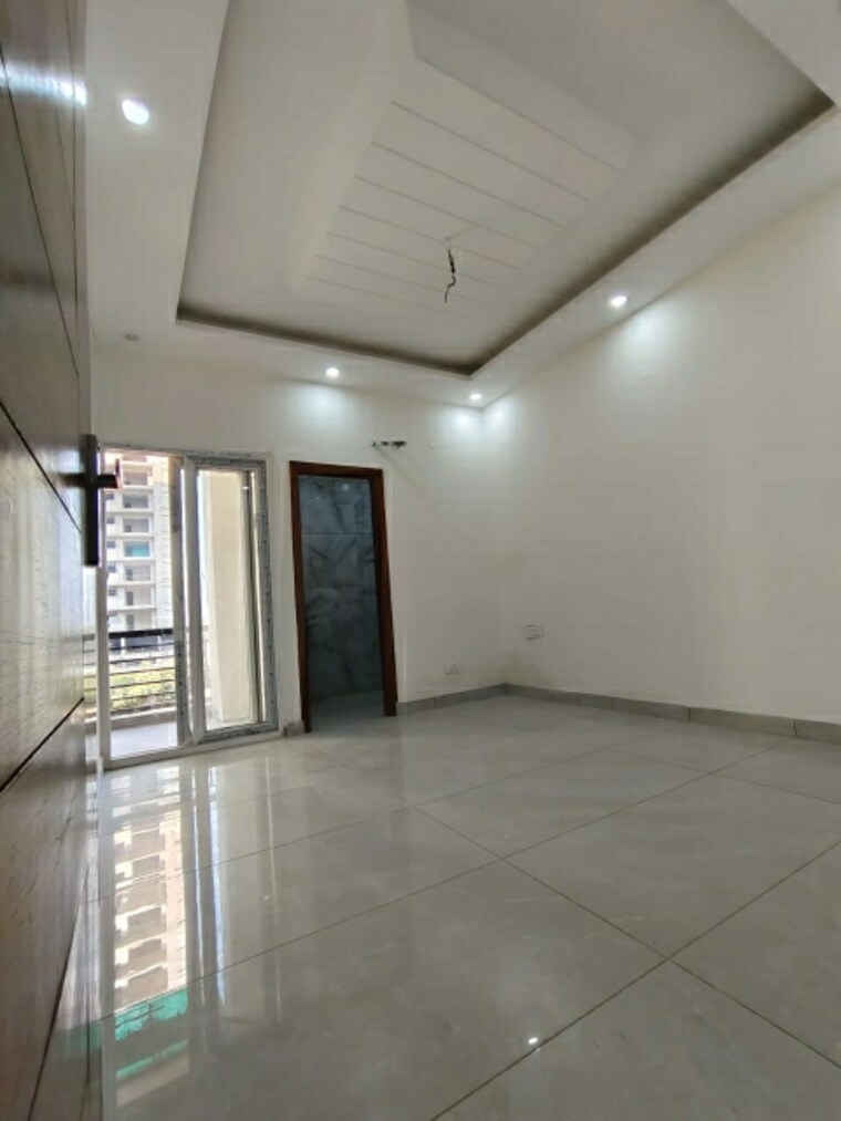 Room, ambala highway 3 Bedroom 1350 Sq.Ft. Builder Floor In Ambala Highway Zirakpur 9094435