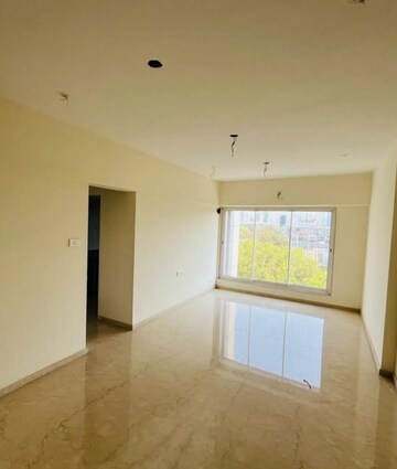 Room in 1 BHK Apartment at Bandra West – for Rent