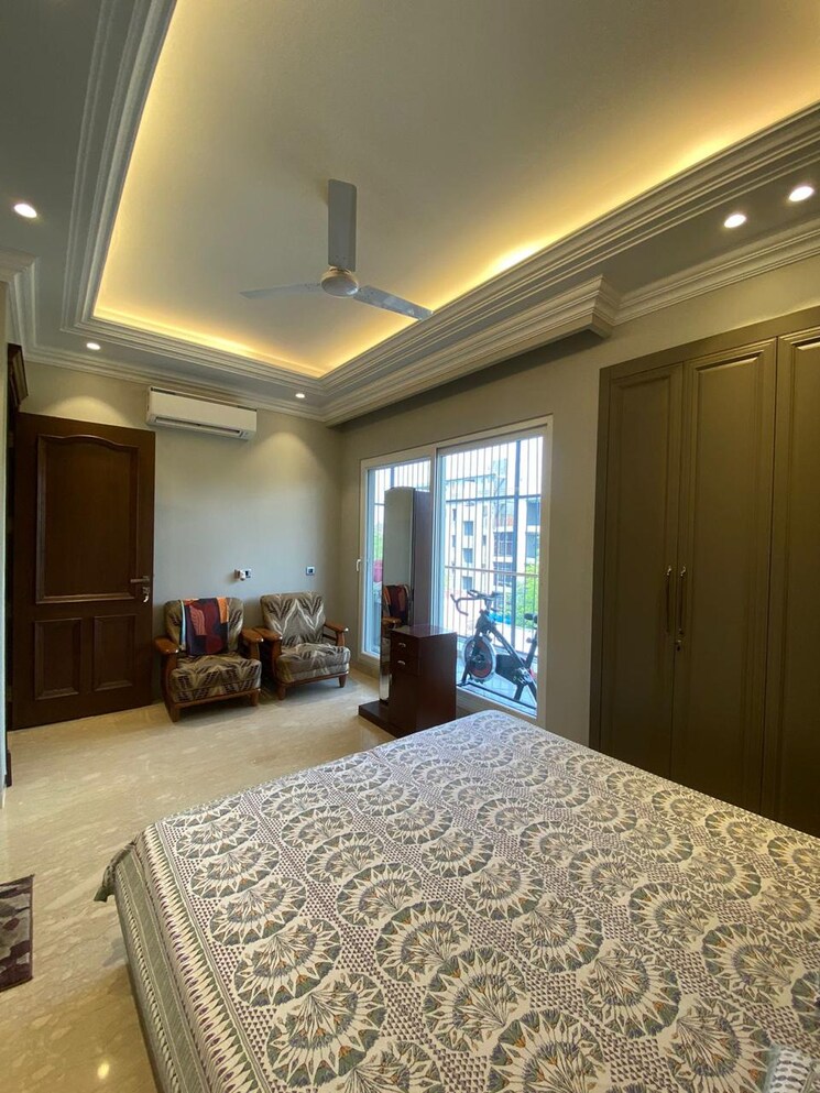 Bedroom, sector 25 3 Bedroom 215 Sq.Ft. Builder Floor In Sector 25 Gurgaon 9094427