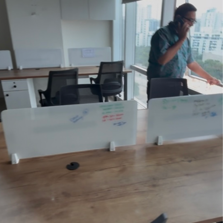 Team Area, emaar-the-palm-square Commercial Office Space 920 Sq.Ft. In Sector 66 Gurgaon 9094453