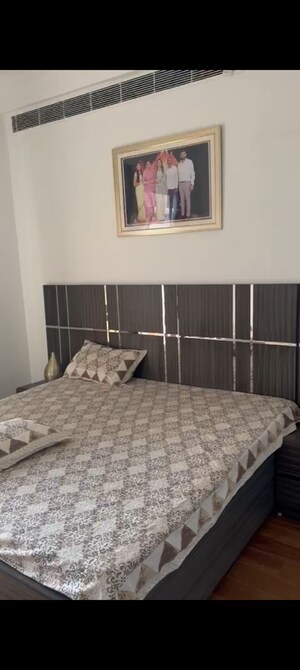 Living Room in 3.5 BHK Builder Floor at Ace Palm Floors, Sector 89 – for Sale