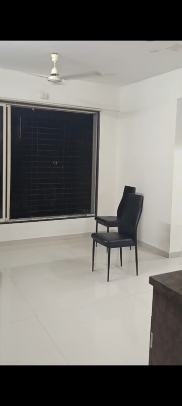 Room in 1 BHK Apartment at Vile Parle East – for Rent