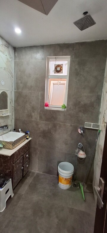 Bathroom in  Pg at Sunshine Enclave, Vip Road – for Rent