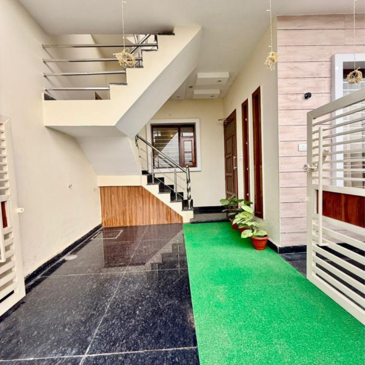  Parking, ludhiana chandigarh hwy 4 Bedroom 900 Sq.Ft. Independent House In LudhianA Chandigarh Hwy Mohali 9094587