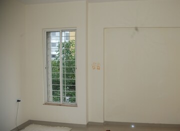 Room in 2 BHK Apartment at Whispering Winds Phase 1, Baner – for Sale