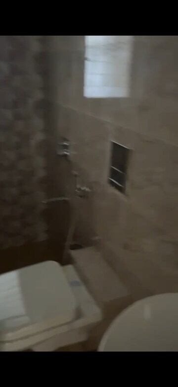 Furnished Amenities in 2 BHK Apartment at Damji Shamji Mahavir Tower, Mulund West – for Rent