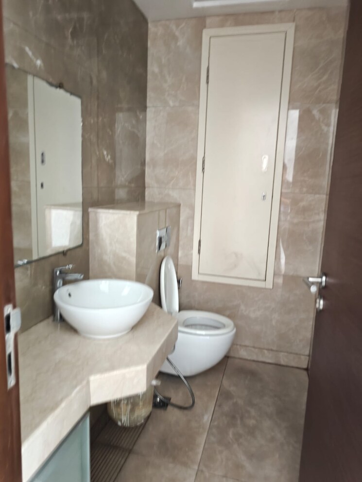 Bathroom, bombay-realty-island-city-center 3 Bedroom 2700 Sq.Ft. Apartment In Wadala Mumbai 9094586