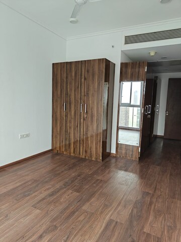 Room in 3 BHK Apartment at Bombay Realty Island City Center, Wadala – for Rent
