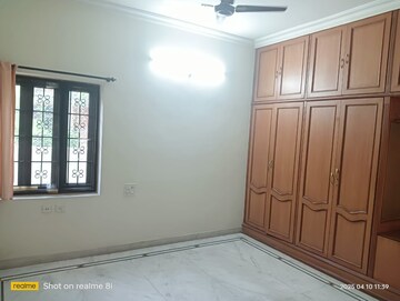 Room in 4 BHK Independent House at Begumpet – for Sale