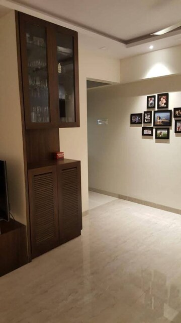 Room in 2 BHK Apartment at Andheri West – for Rent