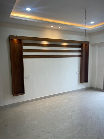 Room in 3 BHK Builder Floor at Sector 2 – for Sale