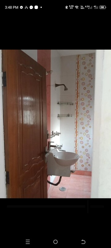 Bathroom in 2.5 BHK Apartment at Sector 50 – for Rent