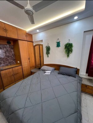 Bedroom in 2 BHK Apartment at Bandra West – for Rent