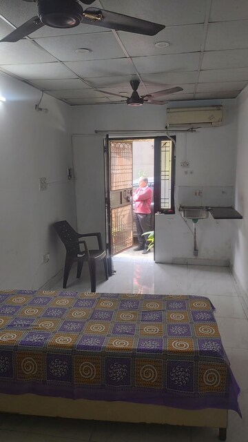 Bedroom in 1 RK Apartment at Mayur Vihar – for Rent