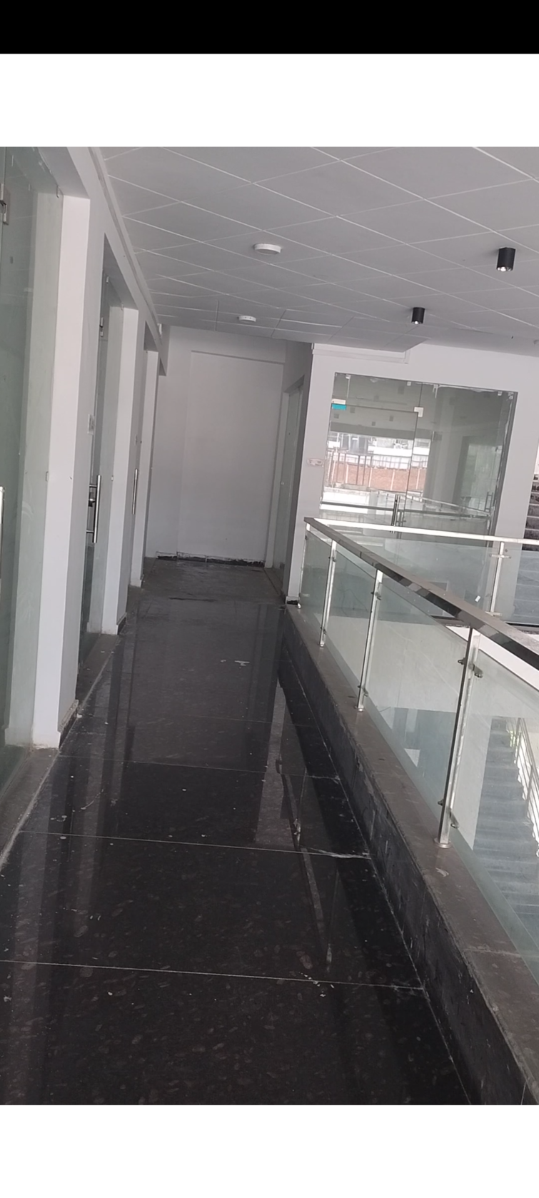 Cover Image, aimnabad Commercial Shop 280 Sq.Ft. In Aimnabad Greater Noida 9094784