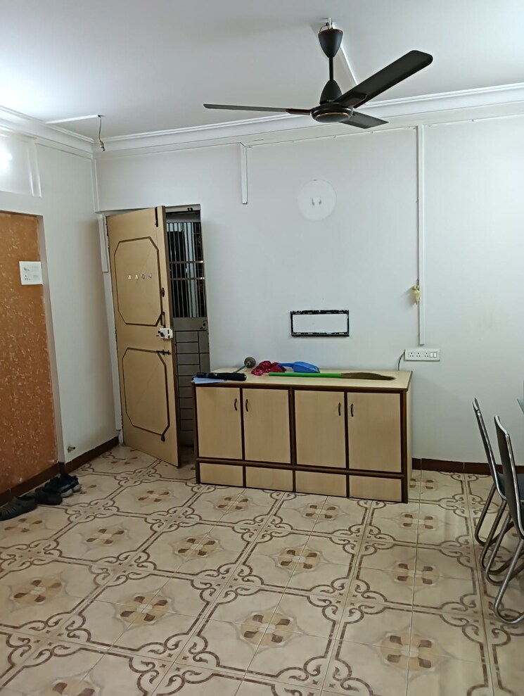 Room, himgiri-lokupvan-phase-ii-chs-ltd 2 Bedroom 585 Sq.Ft. Apartment In Vasant Vihar Thane 9094726