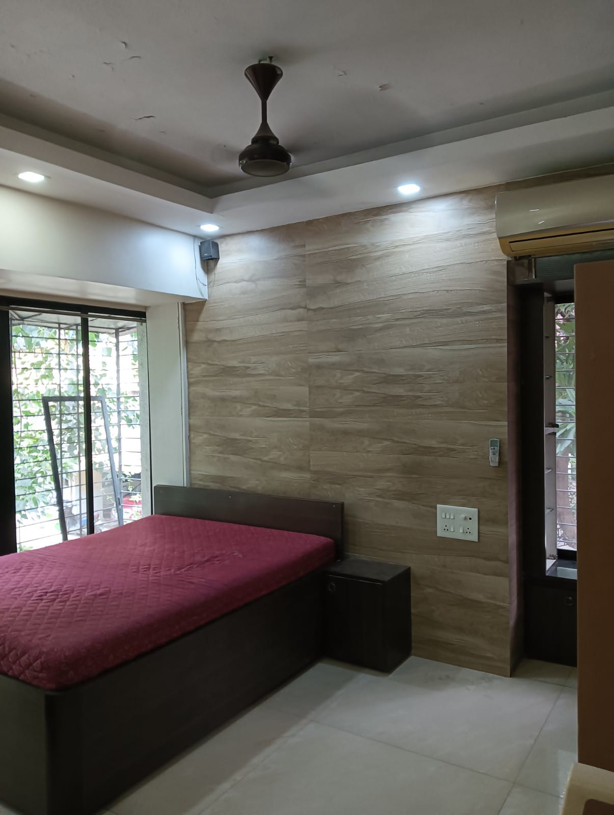 2 BHK Apartment For Sale in Himgiri Lokupvan Phase II CHS Ltd