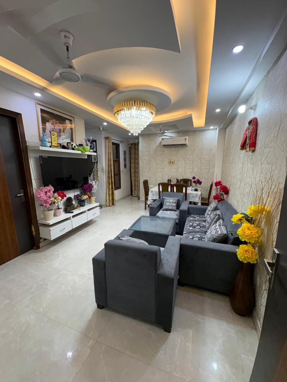 3 BHK Builder Floor For Sale in Laxman Vihar Phase 2