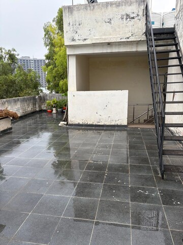 Terrace in 3 BHK Builder Floor at Laxman Vihar Phase 2 – for Sale