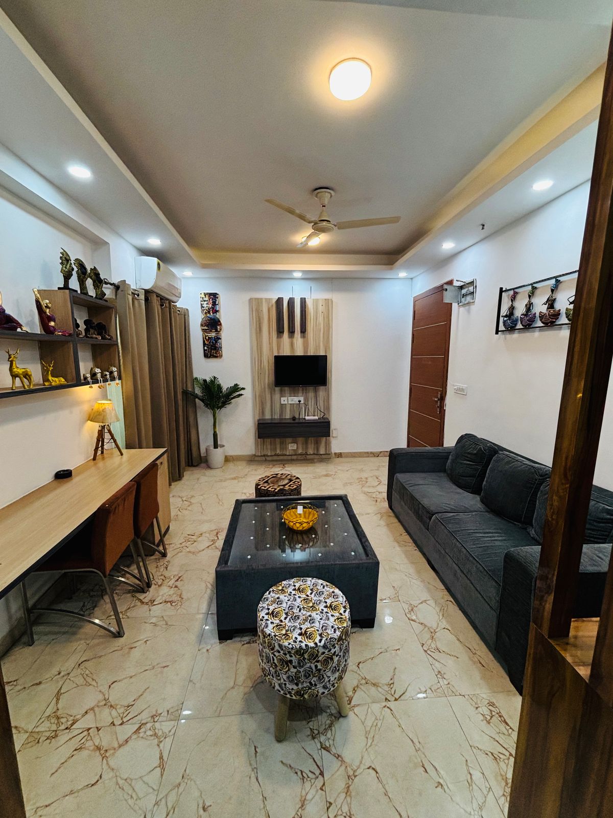 1 BHK Apartment For Rent in Nimbus The Golden Palm