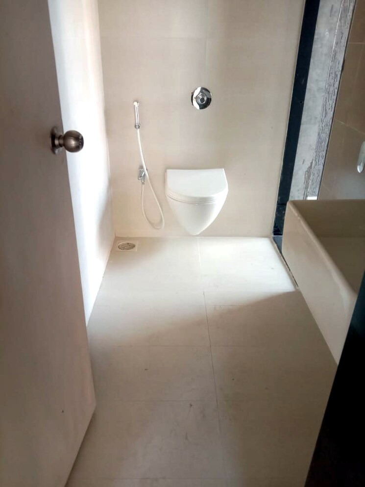 Bathroom, ashar-metro-towers 2 Bedroom 644 Sq.Ft. Apartment In Vartak Nagar Thane 9094744