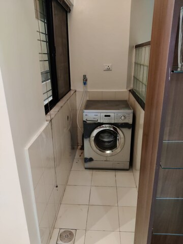 Bathroom in 2 BHK Apartment at Kumar Kruti, Kalyani Nagar – for Rent