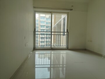 Room in 2 BHK Apartment at Marathon Nexzone, New Panvel – for Rent