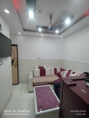 Living Room in 2 BHK Builder Floor at Dwarka Mor – for Rent