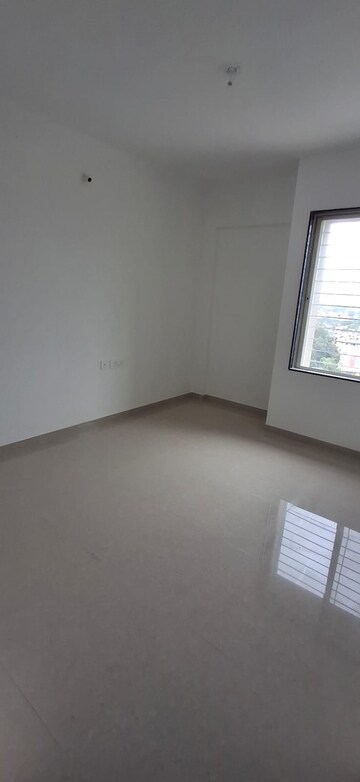 Room in 2 BHK Apartment at 4 Taljai Hills Phase 1, Dhankawadi – for Rent