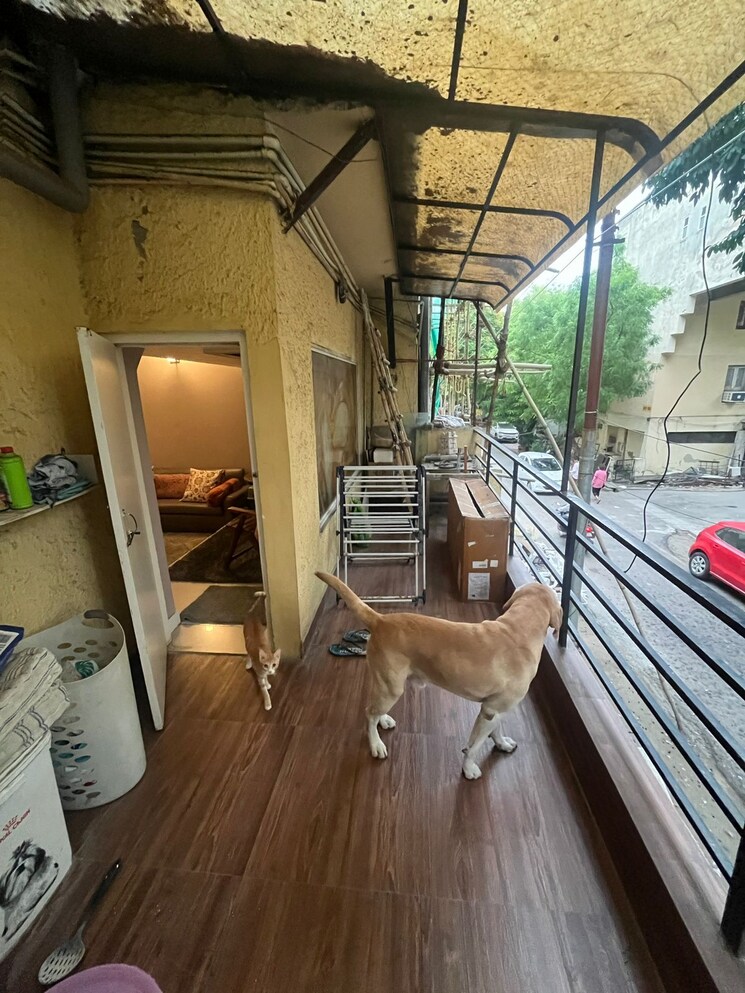 Balcony, rwa-apartments-sector-19 1.5 Bedroom 1450 Sq.Ft. Independent House In Sector 19 Noida 9094798